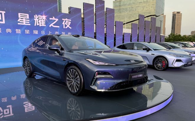 银河星耀8购车手册：车长超5米主打性价比EM-i尊贵版很值(图3)