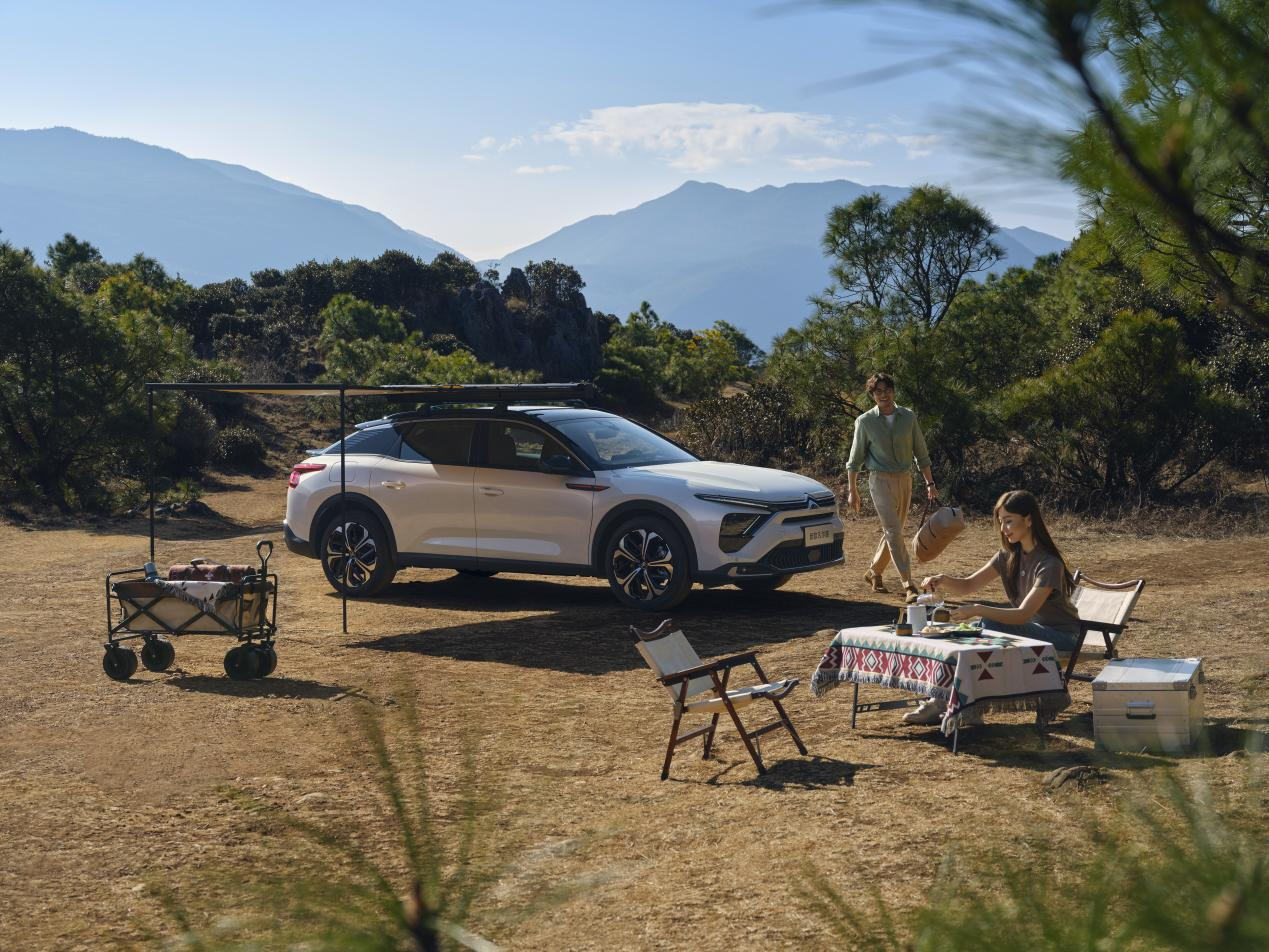 东风雪铁龙新款凡尔赛C5X上市